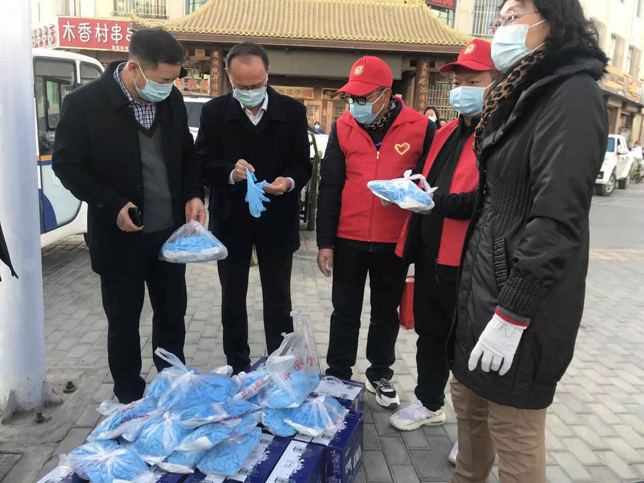 馬宗?？赐繂?wèn)疫情防控一線(xiàn)黨員職工